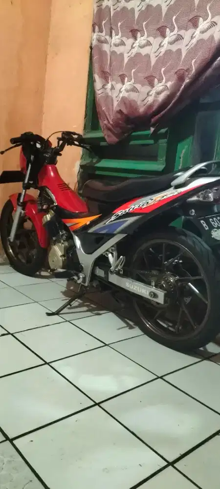 Motor satria fu 2005