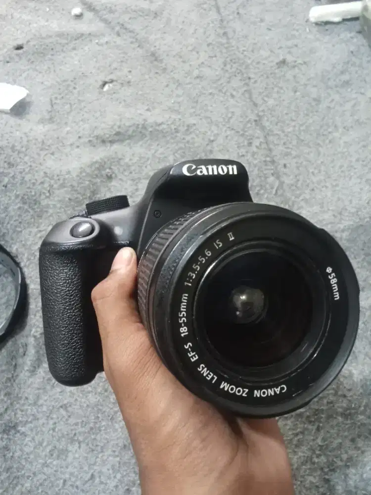 Canon EOS 1200D