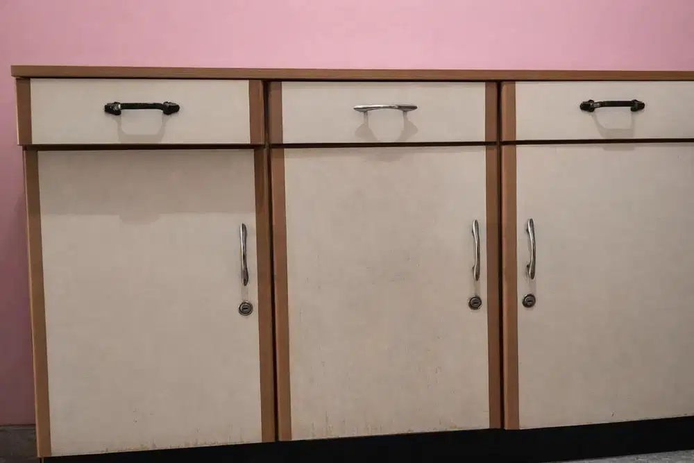 Kabinet Dapur Minimalis Murah – Banyak Penyimpanan