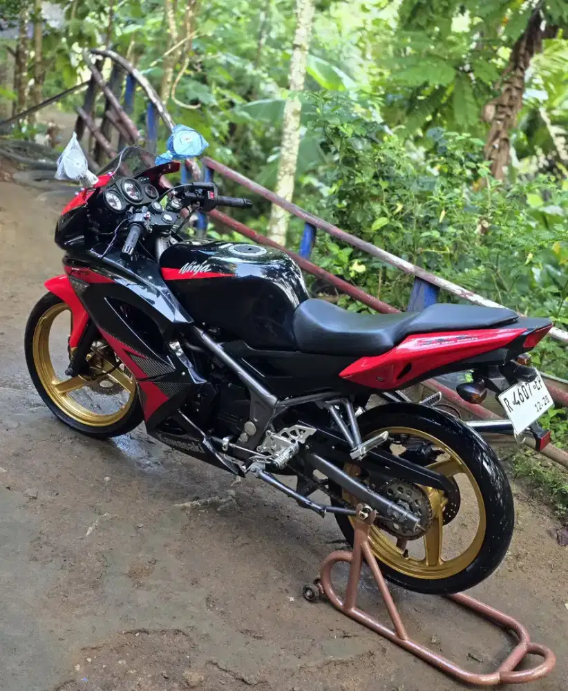 JUAL MOTOR  BEKAS