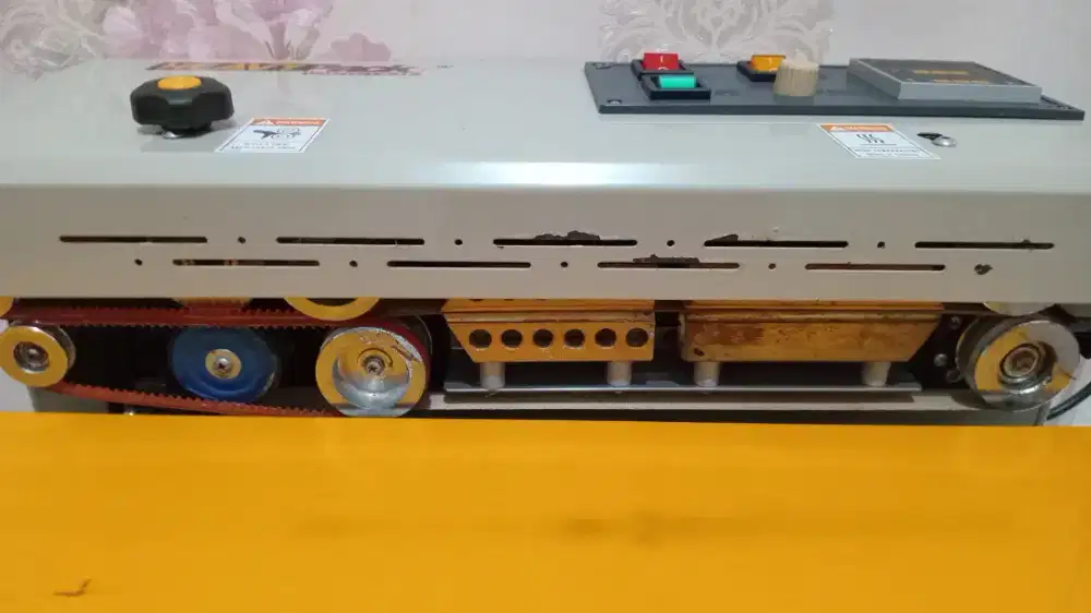 Mesin Sealer Perekat Plastik