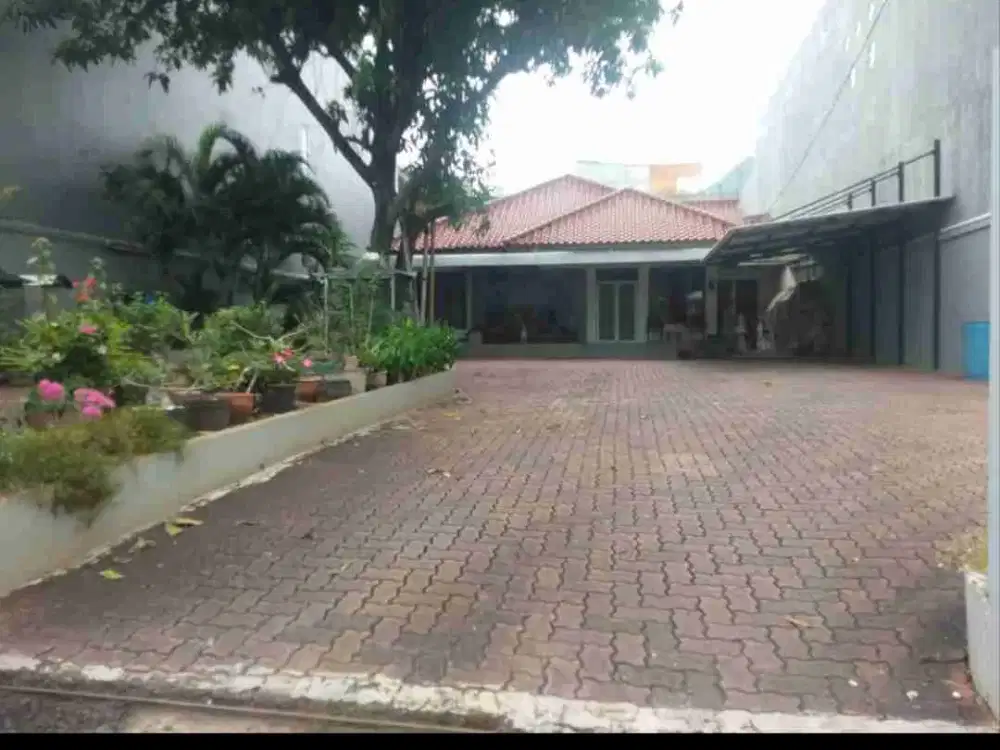 dijual rumah danau indah