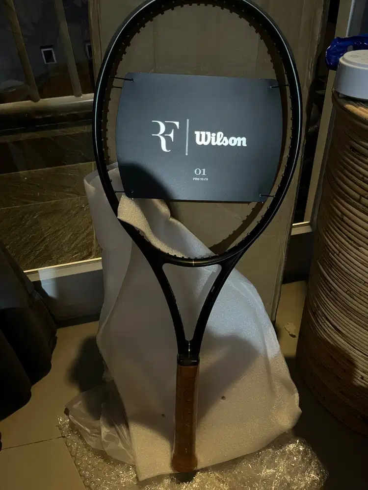 WTS RAKET TENIS WILSON RF 01 PRO