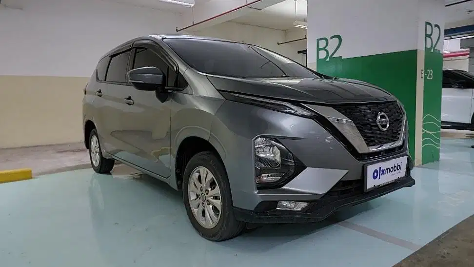 DP MURAH Nissan Livina 1.5 EL Bensin-MT 2019 Abu-Abu CVBWD