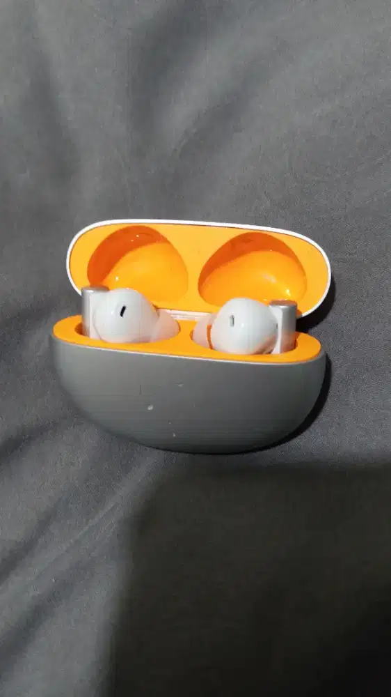 Realme air bud 6 putih