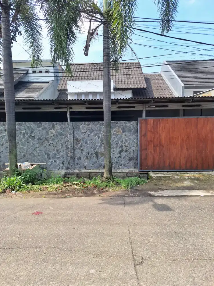 Jual rumah di pinggir jalan