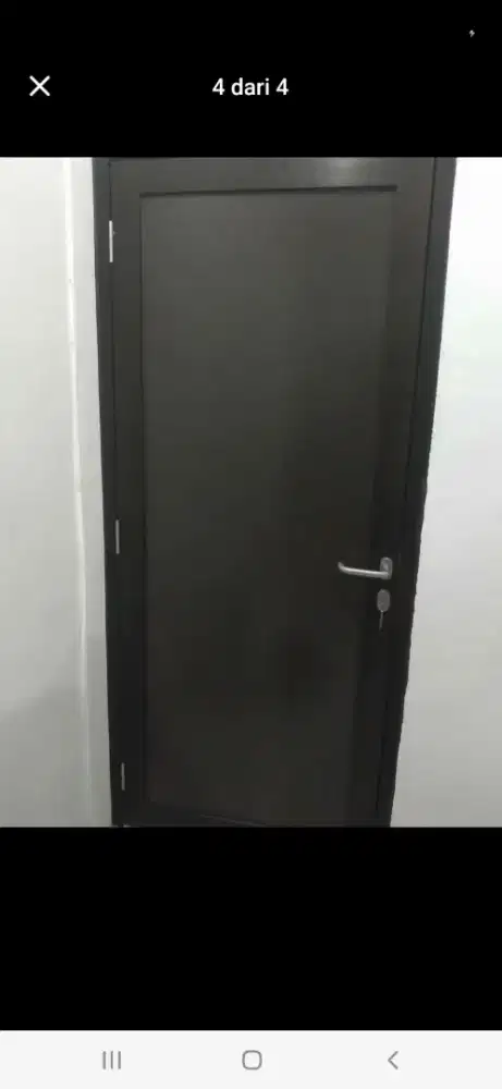 Pintu aluminium swing T220cm L100cm harga terpasang 2,3 jt / unit