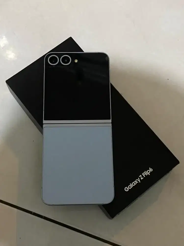 Samsung Z flip 6 ram 12/512 like new