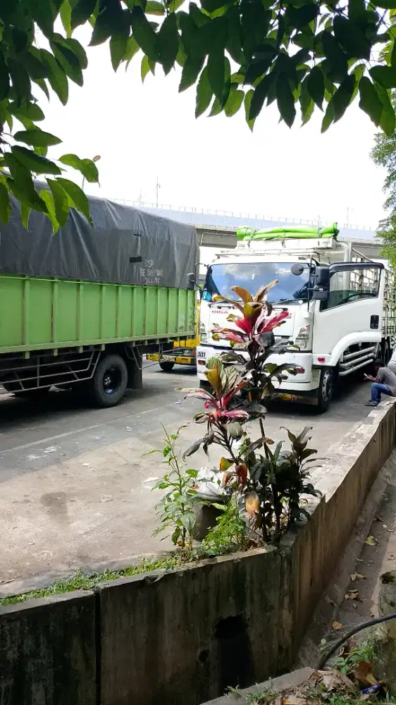 Barang kali ada loker driver