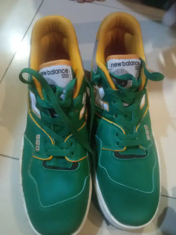 Sepatu NB 550 hijau