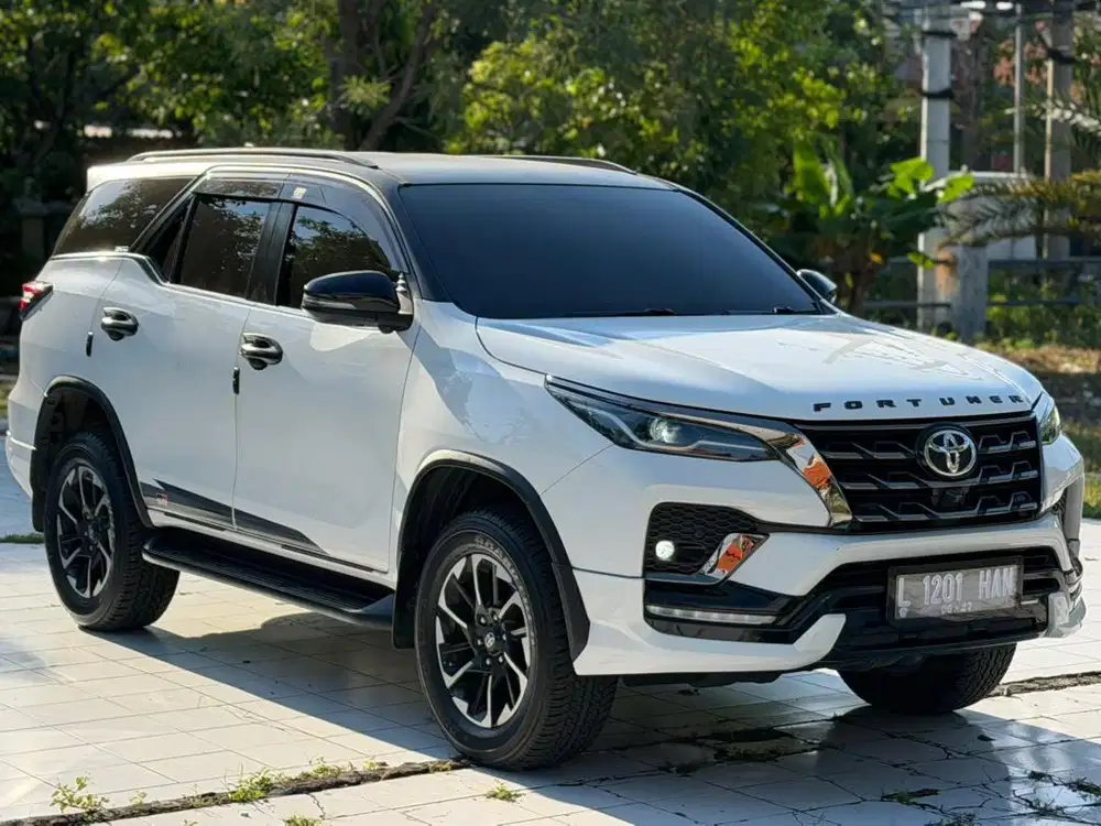 TOYOTA FORTUNER GR-SPORTS 2.8 4X2 2022 DIESEL MATIC