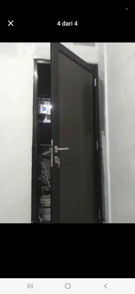 Pintu alumunium swing T220cm L100cm harga per unit 2,3 jt / terpasang