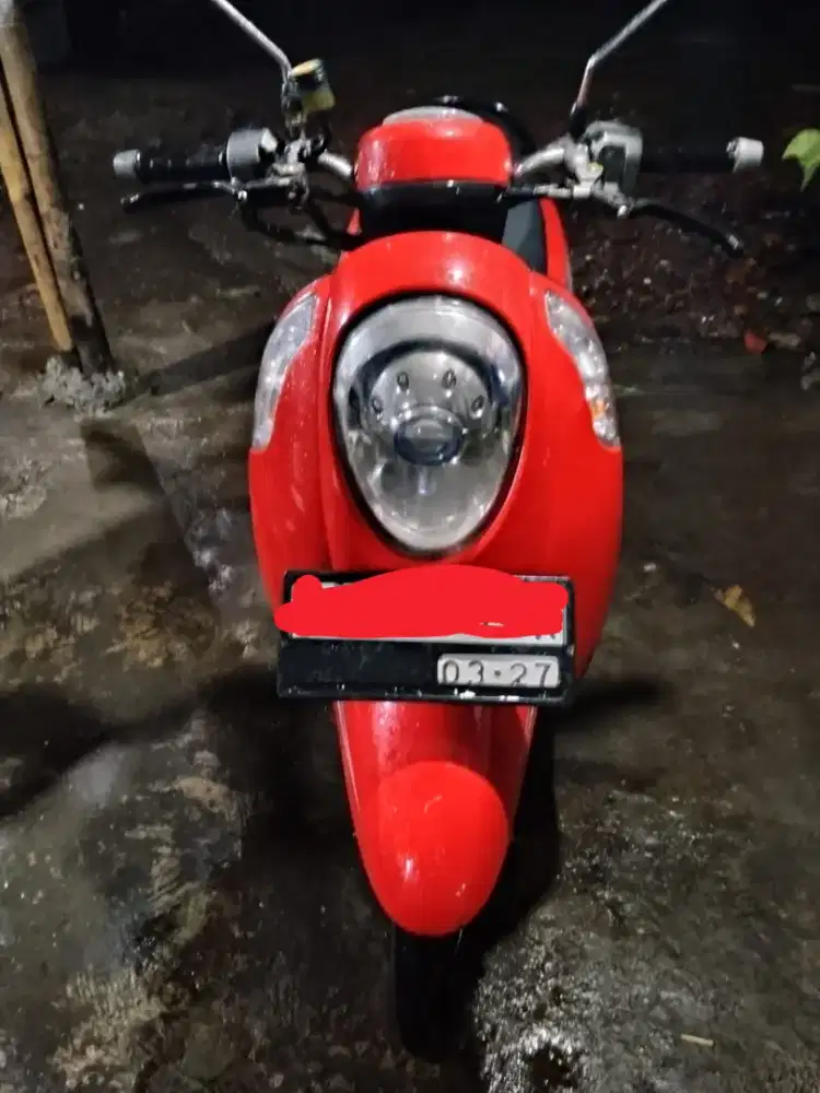 Honda Scoopy 2016