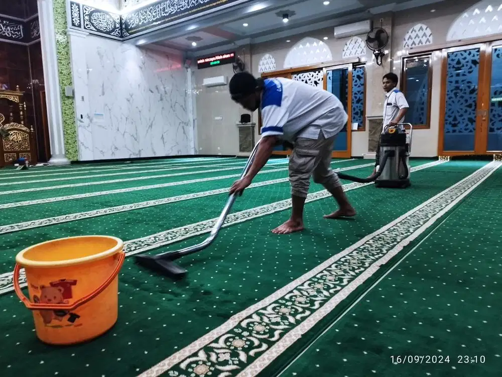 Dibutuhkan Operator Cuci Karpet dan Kurir Laundry