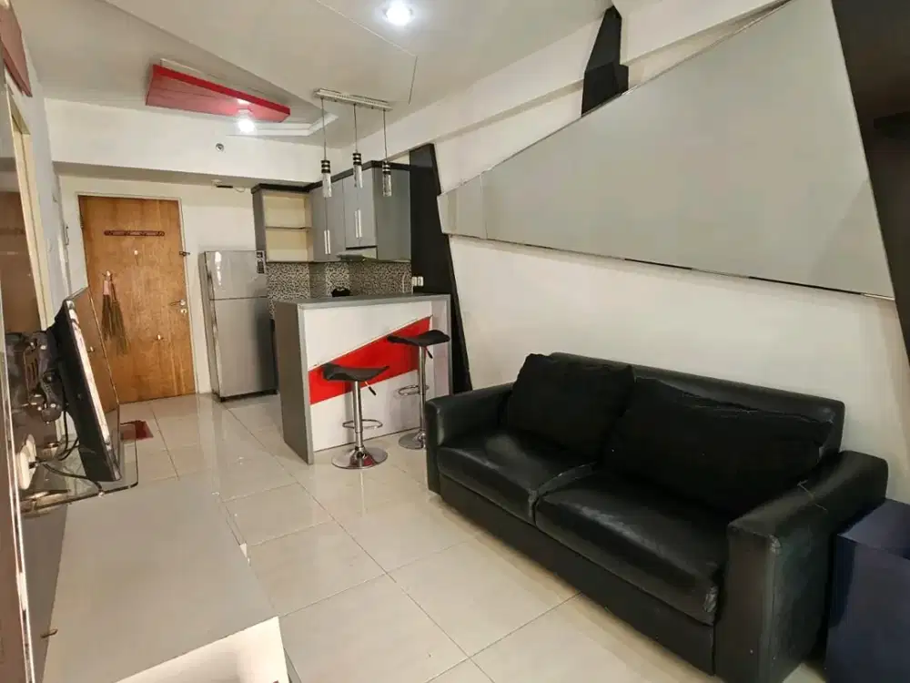 Disewakan Apartemen Puncak Bukit Golf Tower A LT23 2BR View Pool Furnish Dekat Pakuwon Mall Surabaya Barat