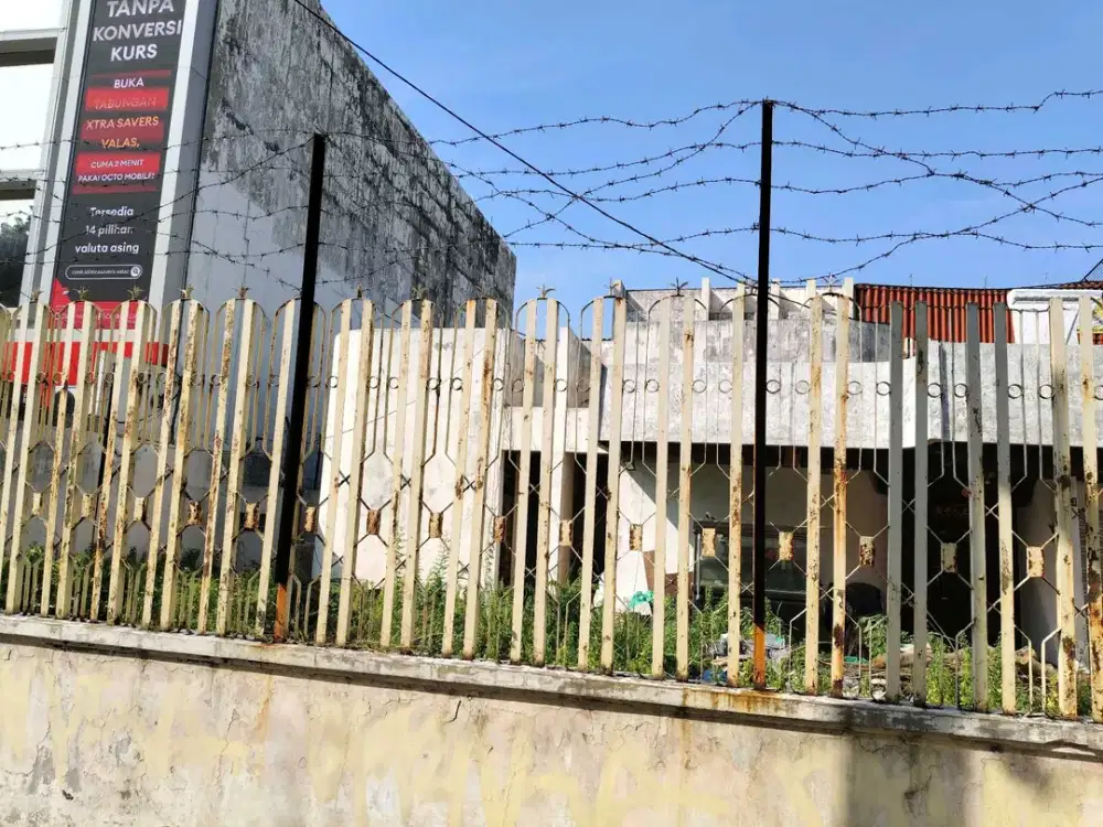 Jalan Raya Mayjend Sungkono