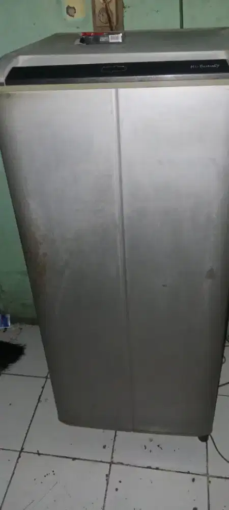 kulkas 1 pintu merk sanyo