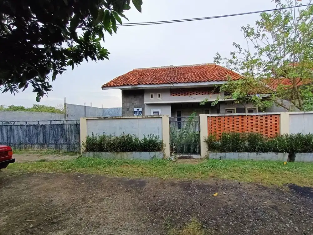 Rumah LT.200 m2 LB.72 m2, Dijual cepat murah tanpa perantara