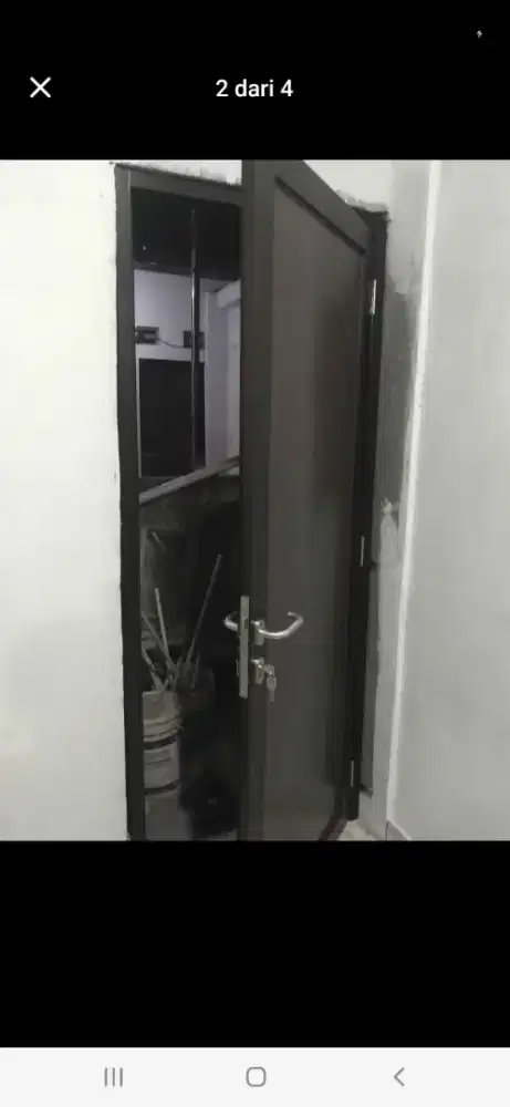 Pintu aluminium swing T220cm L100cm max ,harga 2,3 jt /unit terpasang