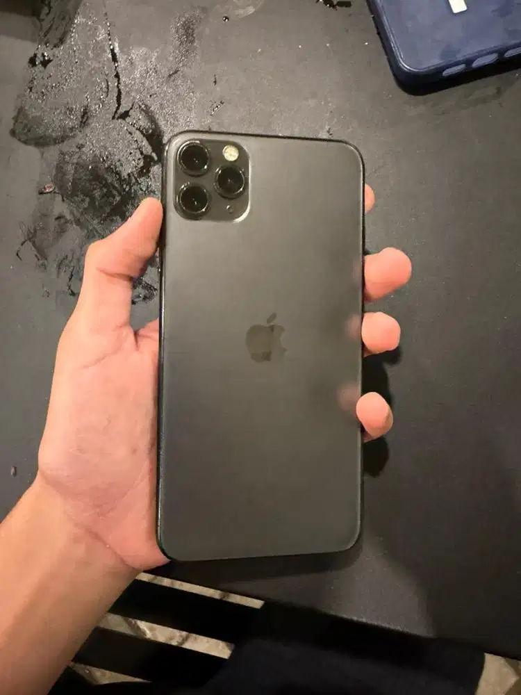 iphone 11 pro max 512gb NETT