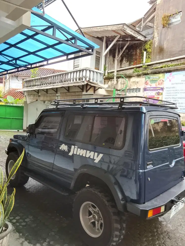 Suzuki Jimny 1983 Bensin