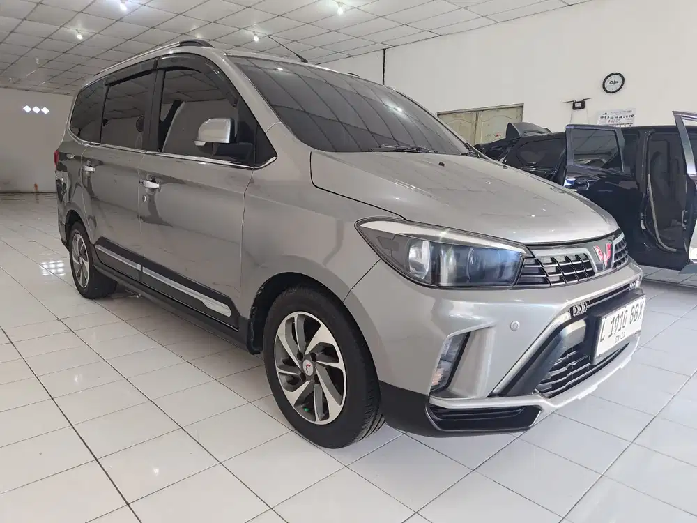 Confero S 1.5L Lux MT 2021 Silver #wuling #mobilmurah #kreditmobil