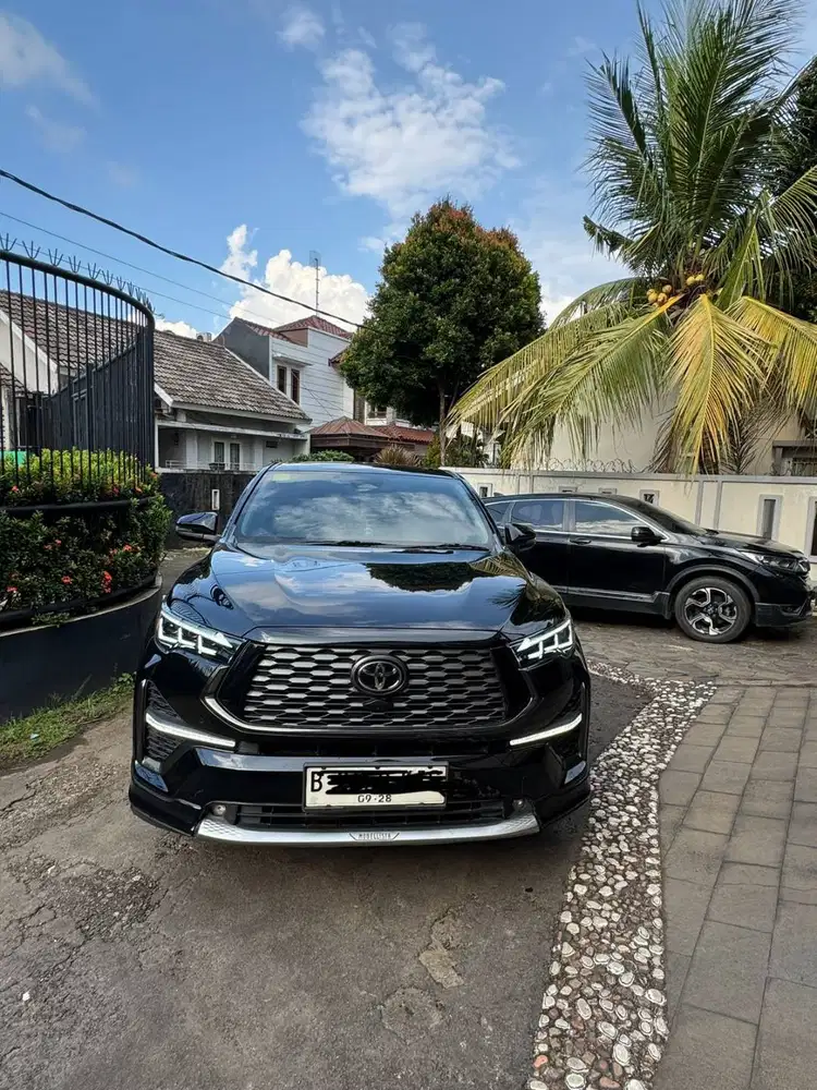 Innova zenix hybrid type Q