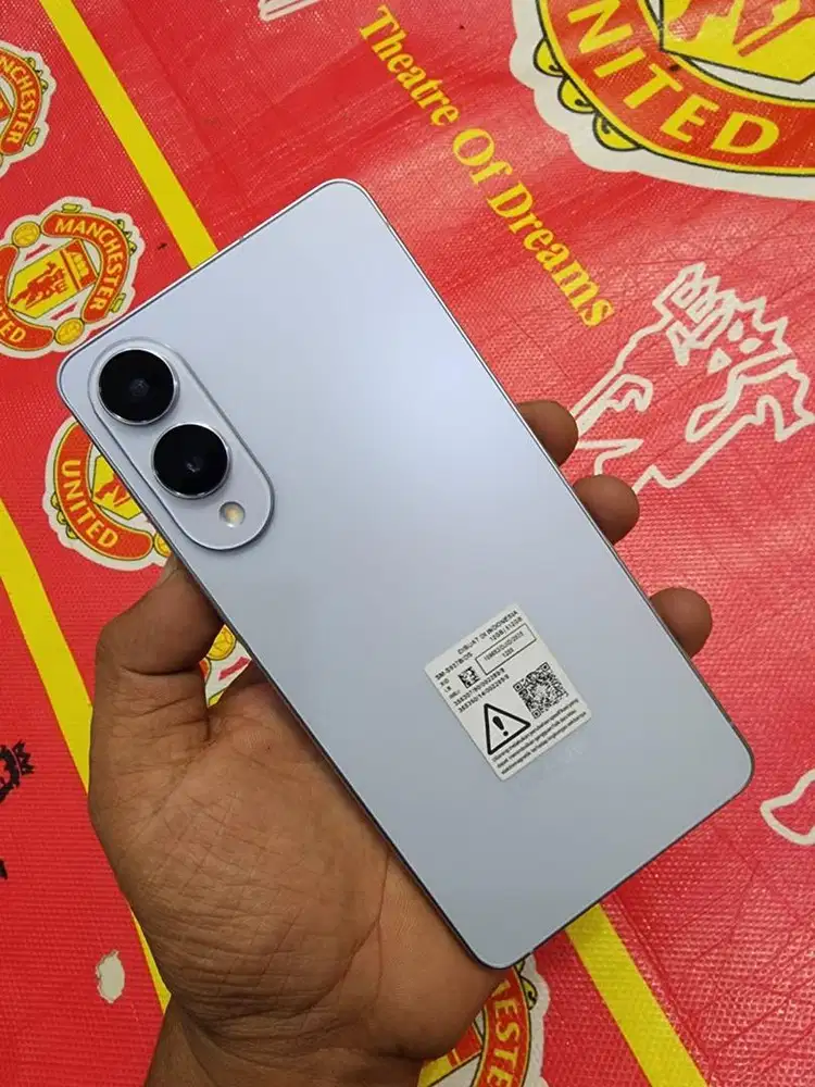 Samsung s25 edge 12/512 mulus poll