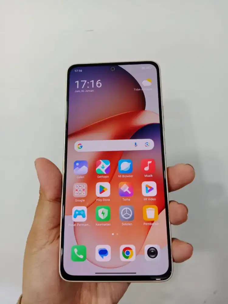 Redmi note 13 4g 8/256gb
Unit dan charger(bukan ori tapi
