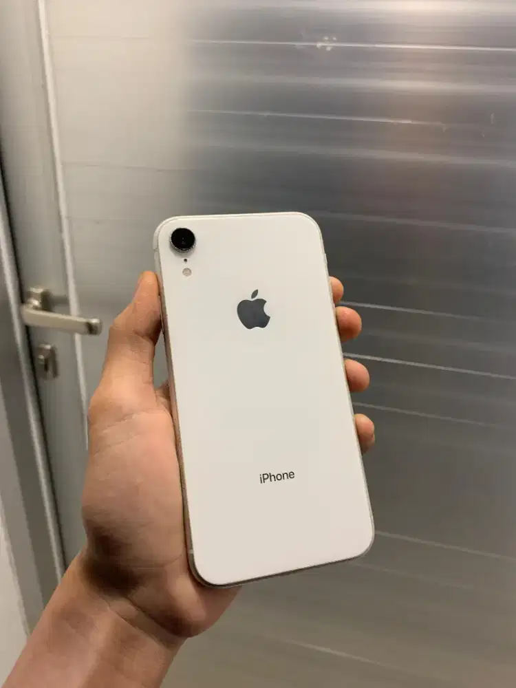 iphone xr 128gb inter sinyal baru nyoba Indosat dan tree