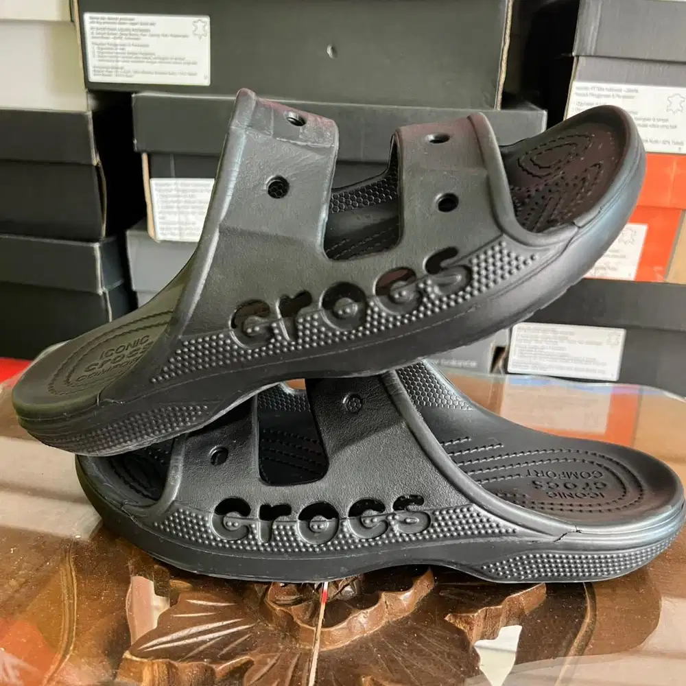 Sandal crocs baya original