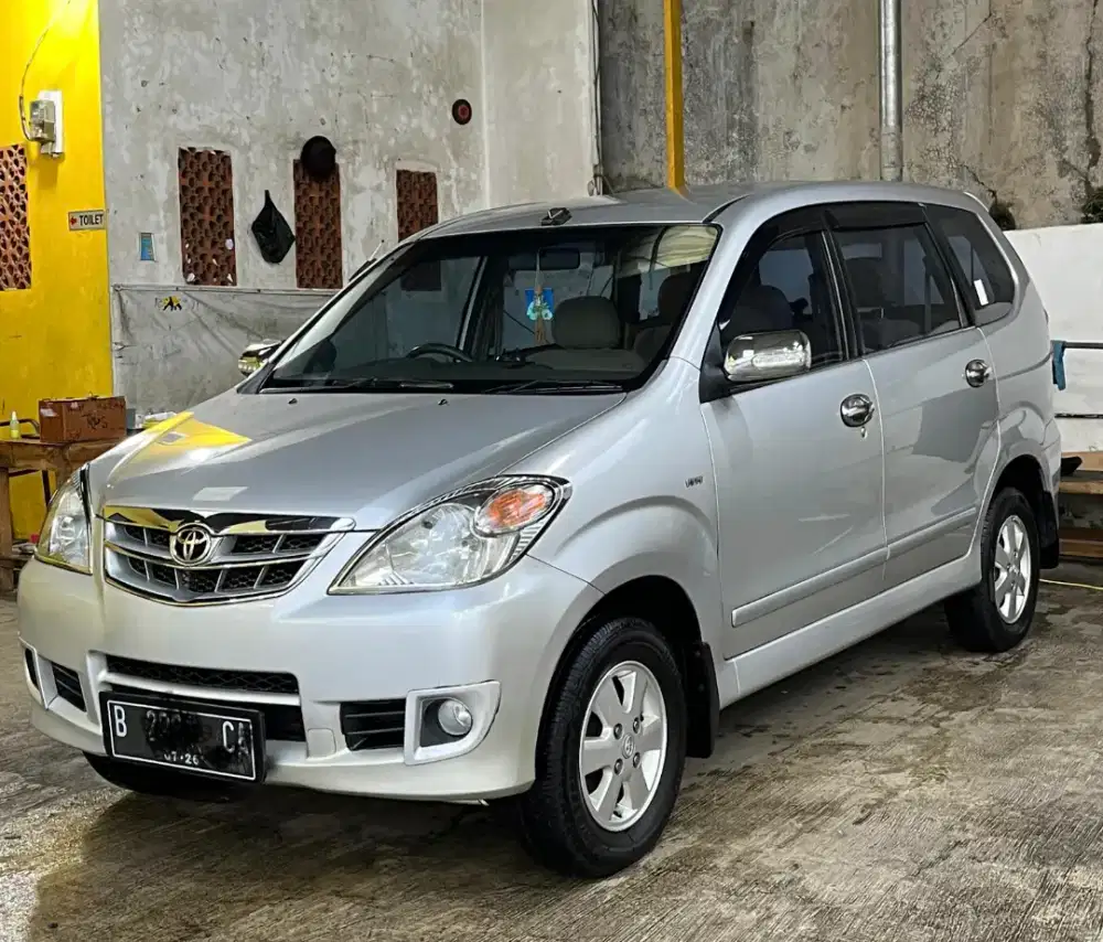Toyota Avanza 2011 Bensin