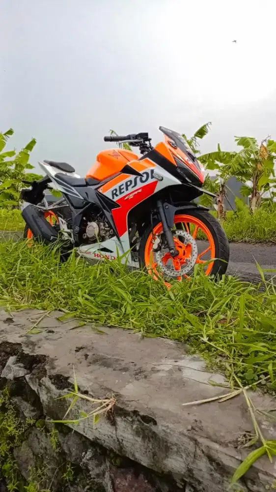 CBR 150R Repsol facelift