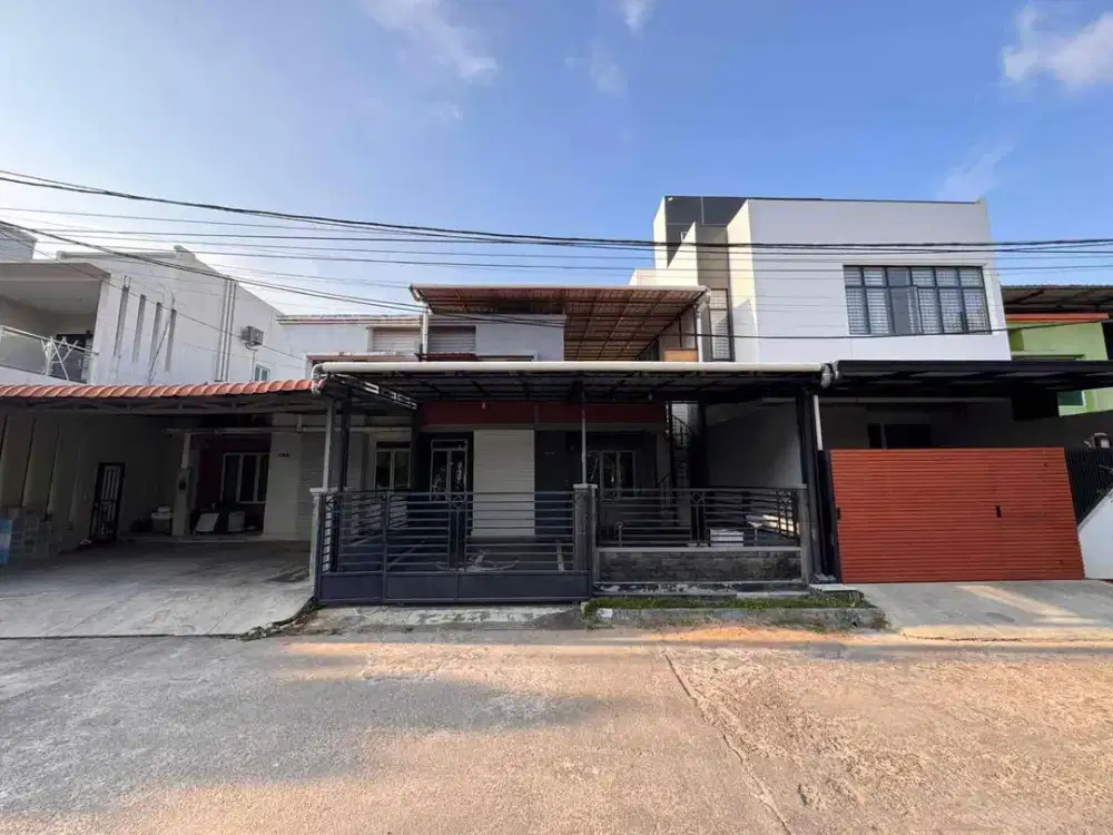 DIJUAL RUMAH ORIANA POSISI HADAP TAMAN MURAH