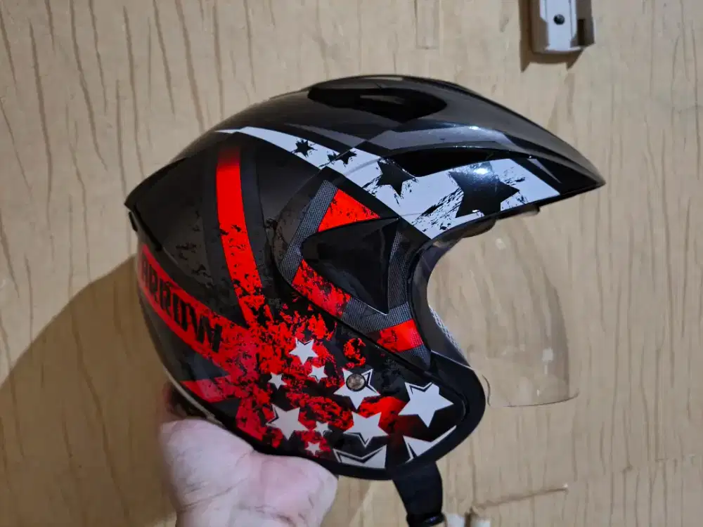 HELM HIU BLACK MOTIF ARROW