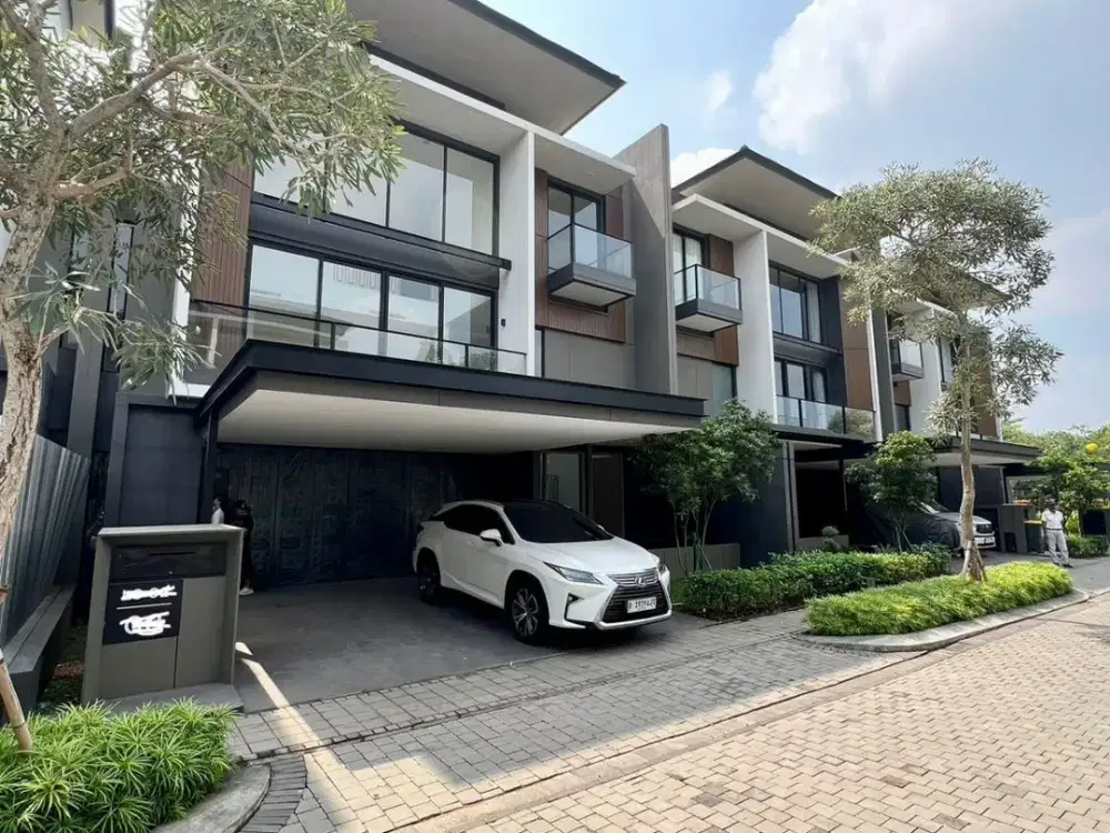 TURUN HARGA Dijual Rumah MEWAH LAUREL Nava Park BSD CITY