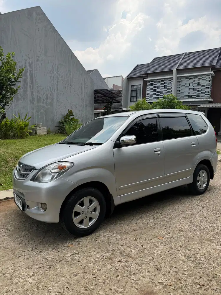 Toyota Avanza 2011 Bensin