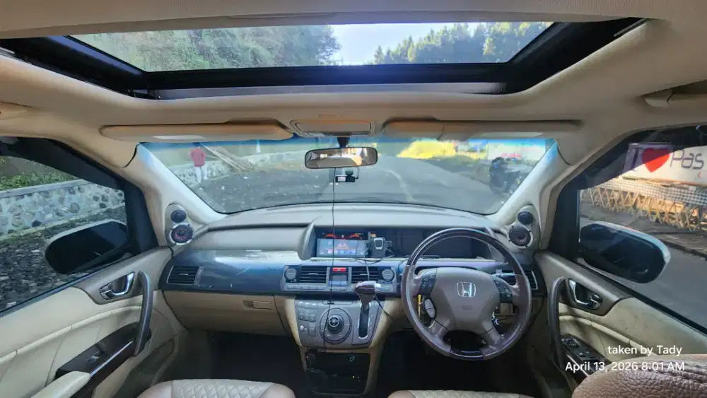 Bismillah, dijual honda Elysion