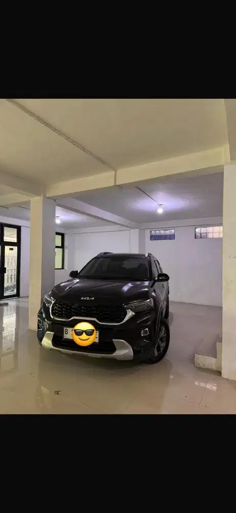 Jual Santai Kia Sonet Premiere 1.5 5 seater KM 27 rb on going