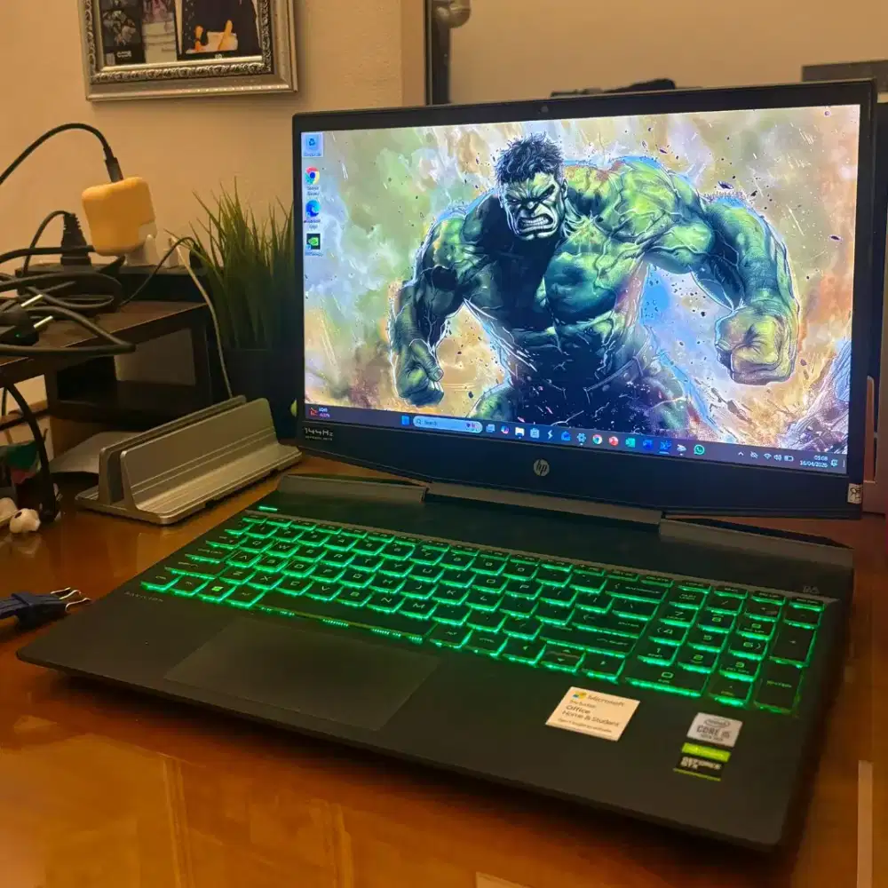 Laptop HP Gaming 16gb  ssd 512gb GTX 1650 144hz core i5 TT RTX asus