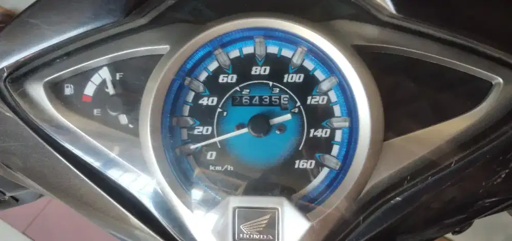 Jual motor honda supra x 125 helm in sangat mulus