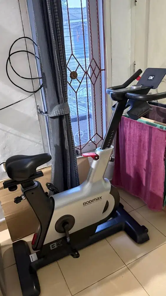 Sepeda statis bodymax