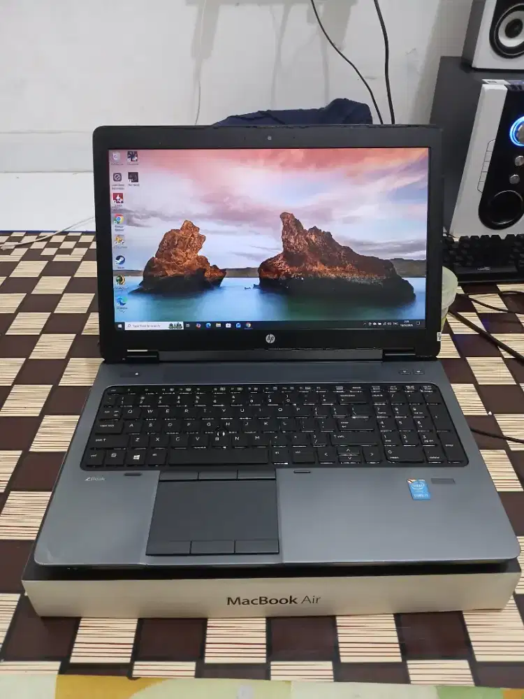 Laptop Hp Zbook 15 G2,Layar Lebar Full Hd ,Core i7 ,Nvidia Quadro
