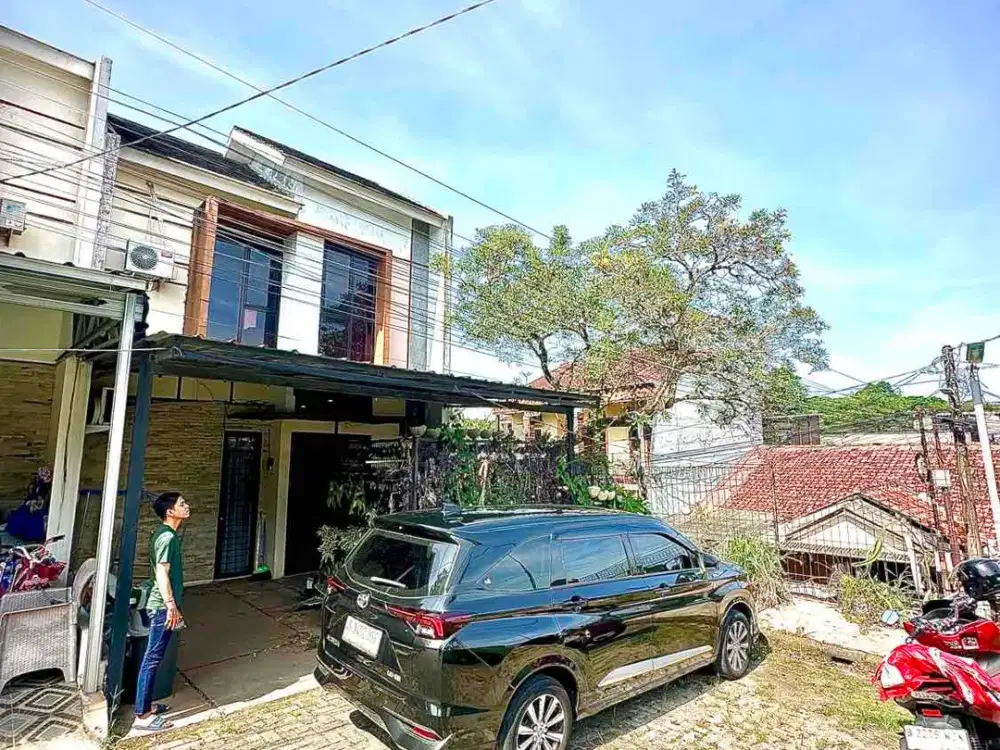 Rumah Second 2 Lantai, 3 Kamar Tidur Yang Besar Di Pamulang