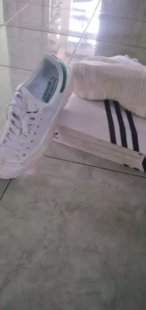 Jual sepatu Adidas original