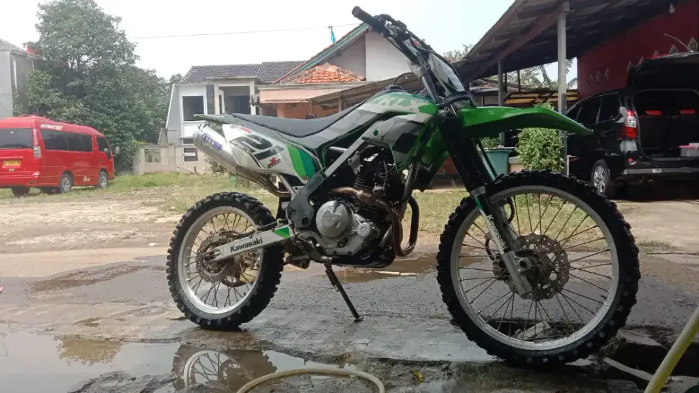 KAWASAKI KLX SE 230 cc