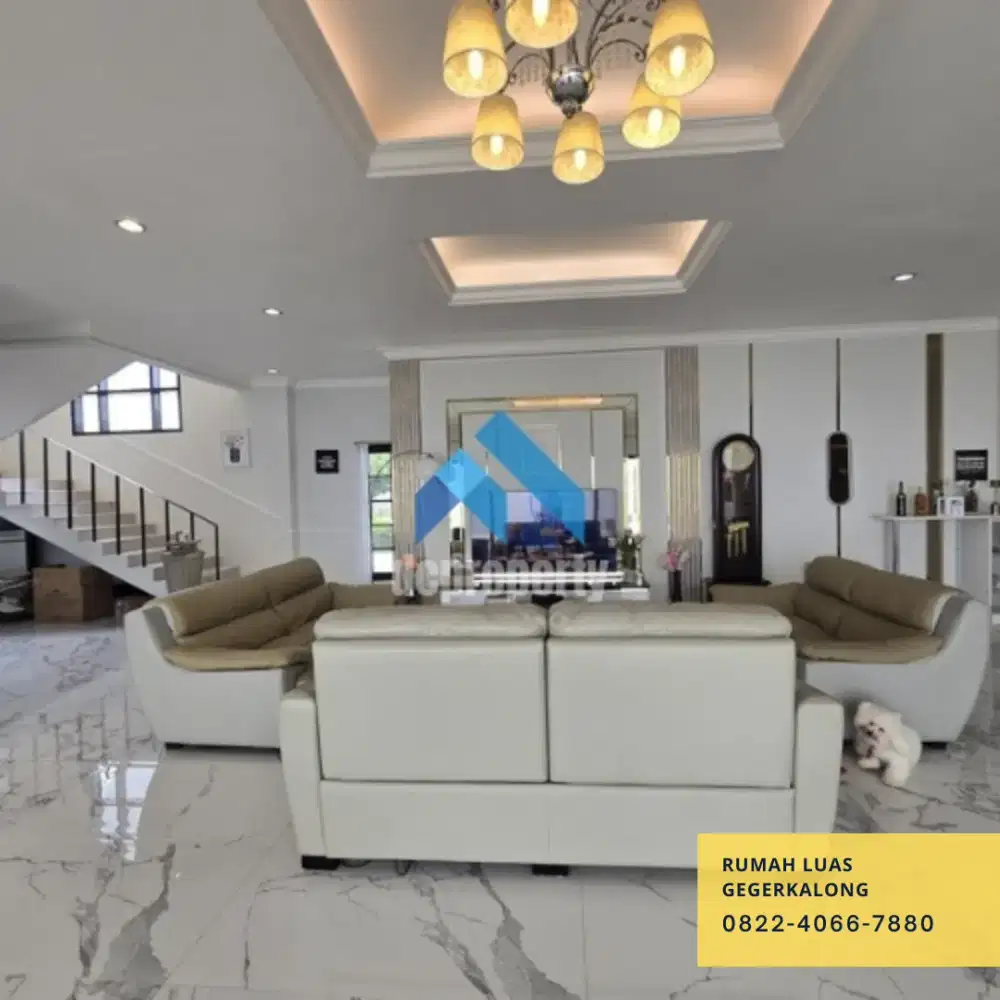 Rumah American classic luas homey komplek Gegerkalong Bandung Utara