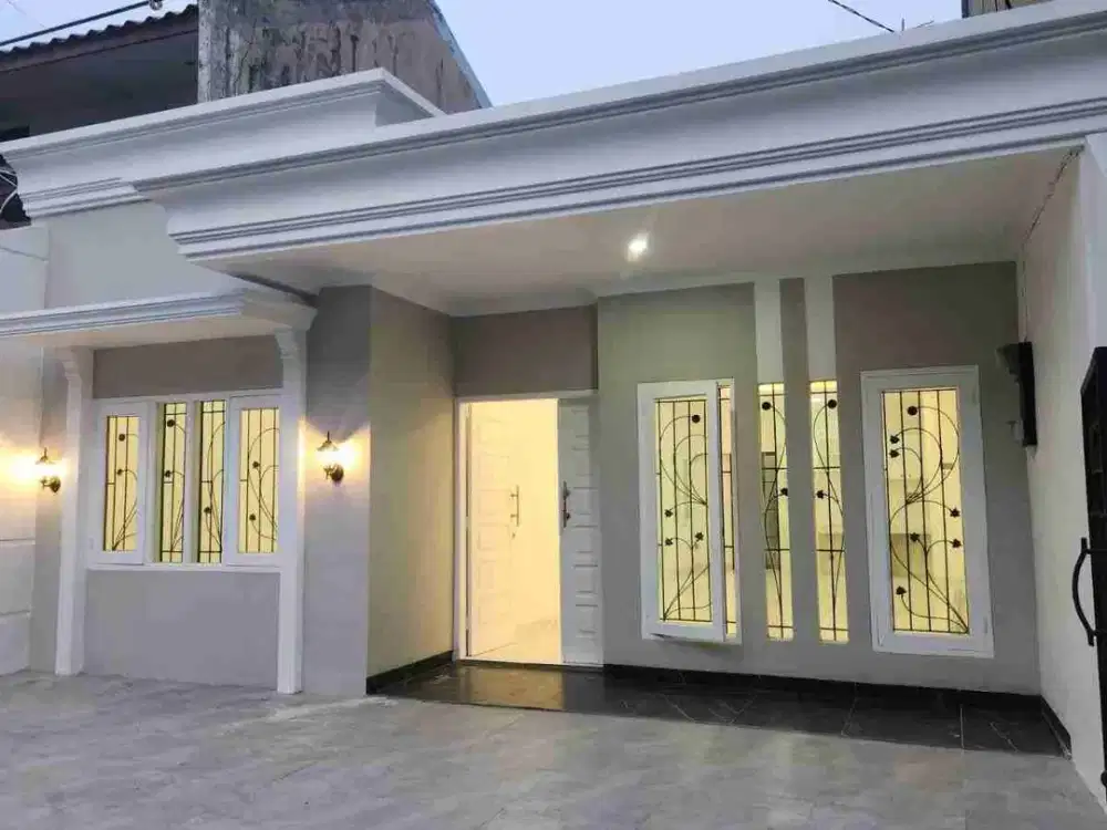 BARU RENOV !! Luas 122 Rumah di Tebet Barat SIAP HUNI