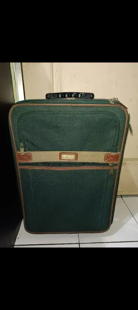 Dijual Koper Trolly Klasik ukuran 20 kabin size Bahan Tebal