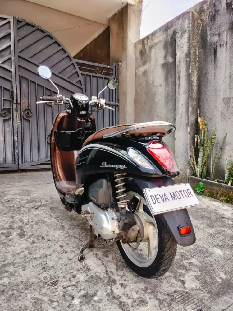Scoopy esp th 2016 hitam Deva motor